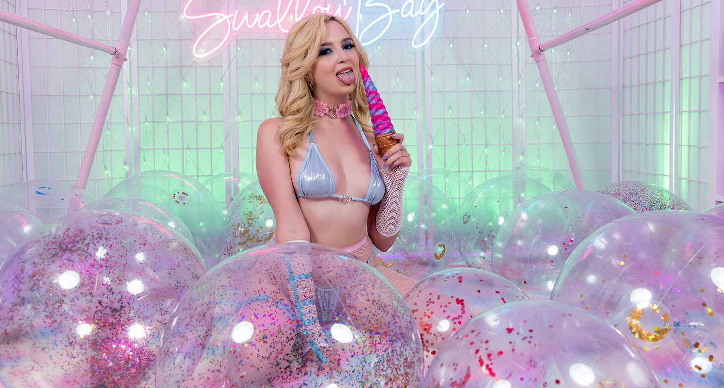 Lexi's Sweet Melting Ice - VR Porn Videos